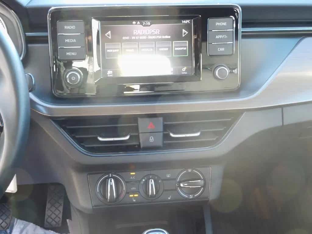 Skoda Kamiq Ambition , SHZ, APPLE CarPlay,AHZV abnehmb 12/2019-photo-12