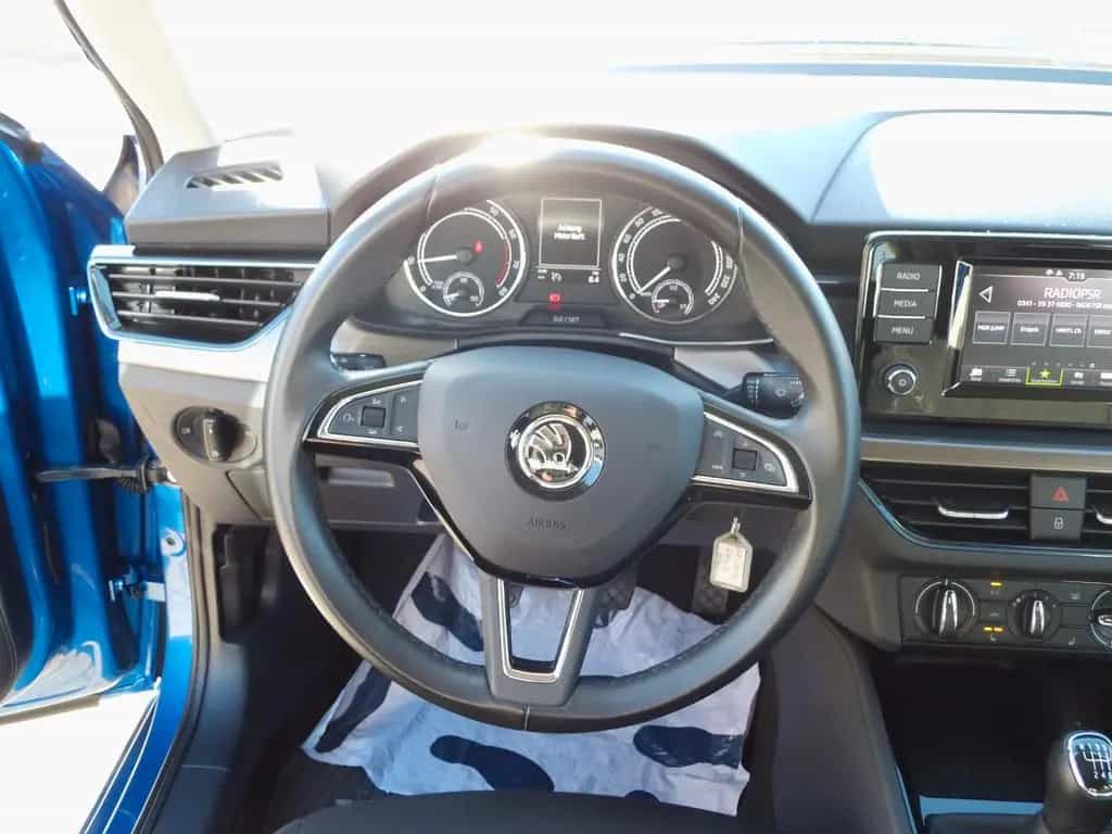 Skoda Kamiq Ambition , SHZ, APPLE CarPlay,AHZV abnehmb 12/2019-photo-14