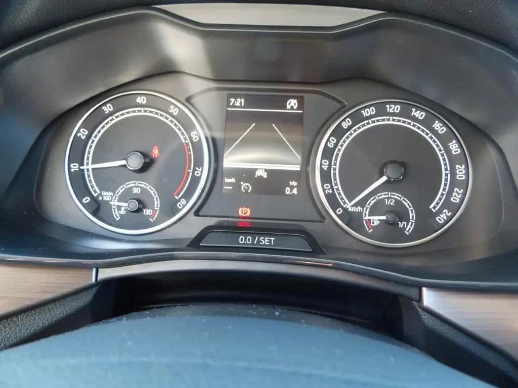 Skoda Kamiq Ambition , SHZ, APPLE CarPlay,AHZV abnehmb 12/2019-photo-19
