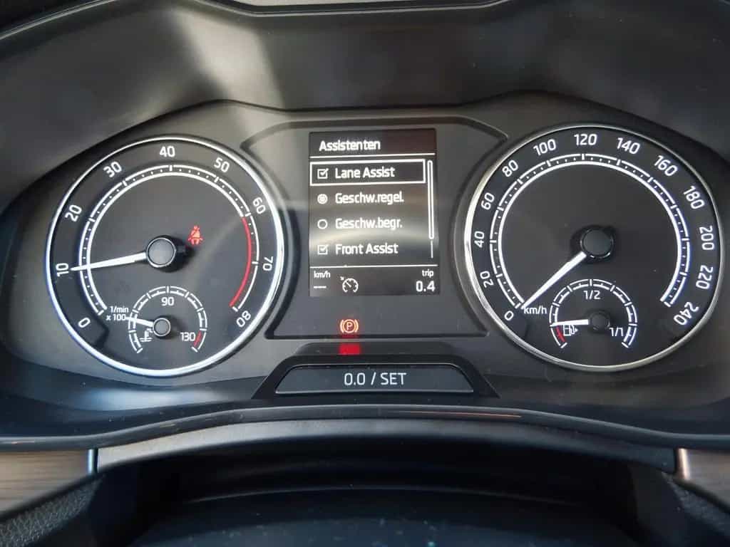 Skoda Kamiq Ambition , SHZ, APPLE CarPlay,AHZV abnehmb 12/2019-photo-20