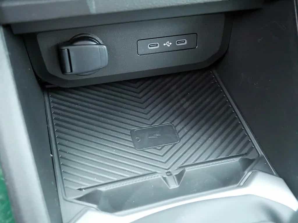 Dacia Duster Extreme Mild Hybrid 140 04/2026-photo-12