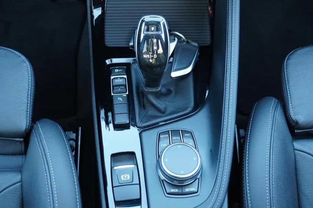 BMW X1 sDrive 20 i M Sport MIT 2 JAHREN GARANTIE !! 05/2019-photo-14