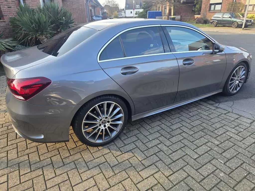 Mercedes-Benz A-Class A-Klasse Limousine AMG Line Stand... 09/2019-photo-1