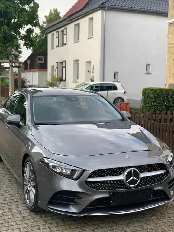 Mercedes-Benz A-Class A-Klasse Limousine AMG Line Stand... 09/2019-photo-5