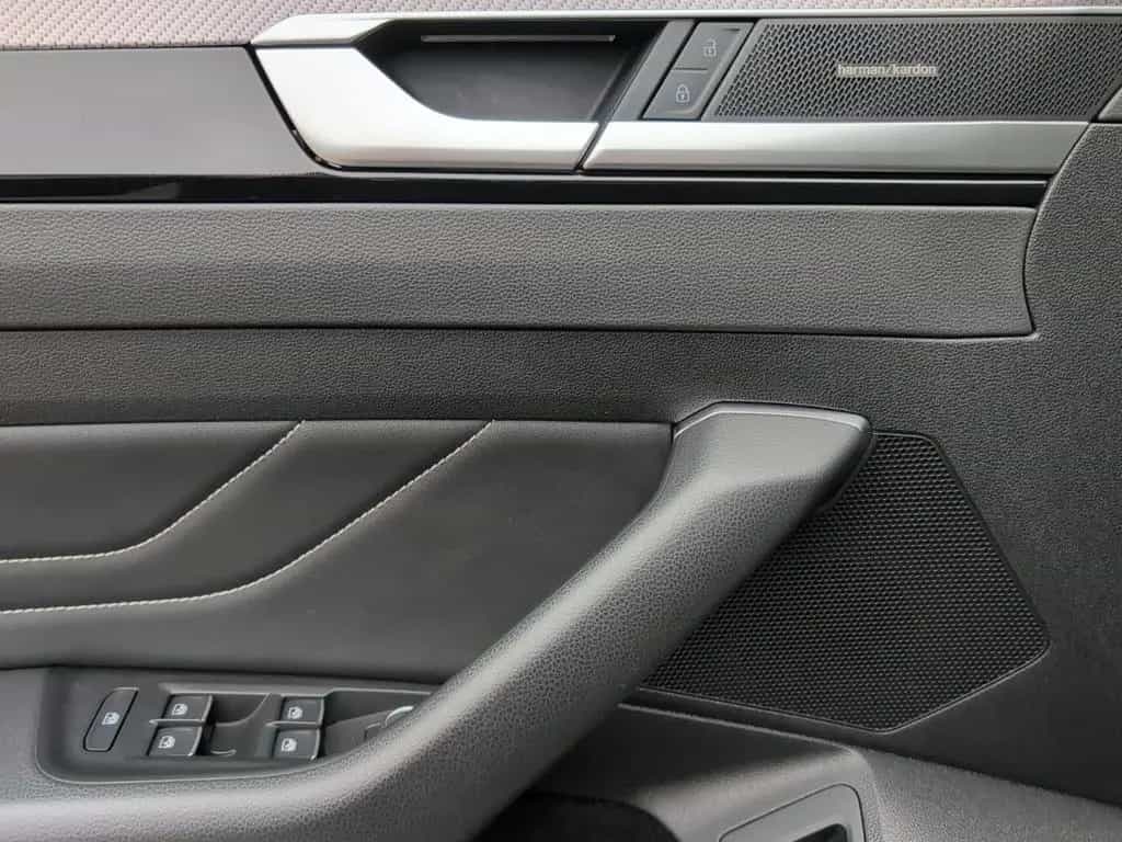 Volkswagen Arteon 4M R-LINE AHK PANO NAPPA IQ 19" StHzg H&K 10/2021-photo-35