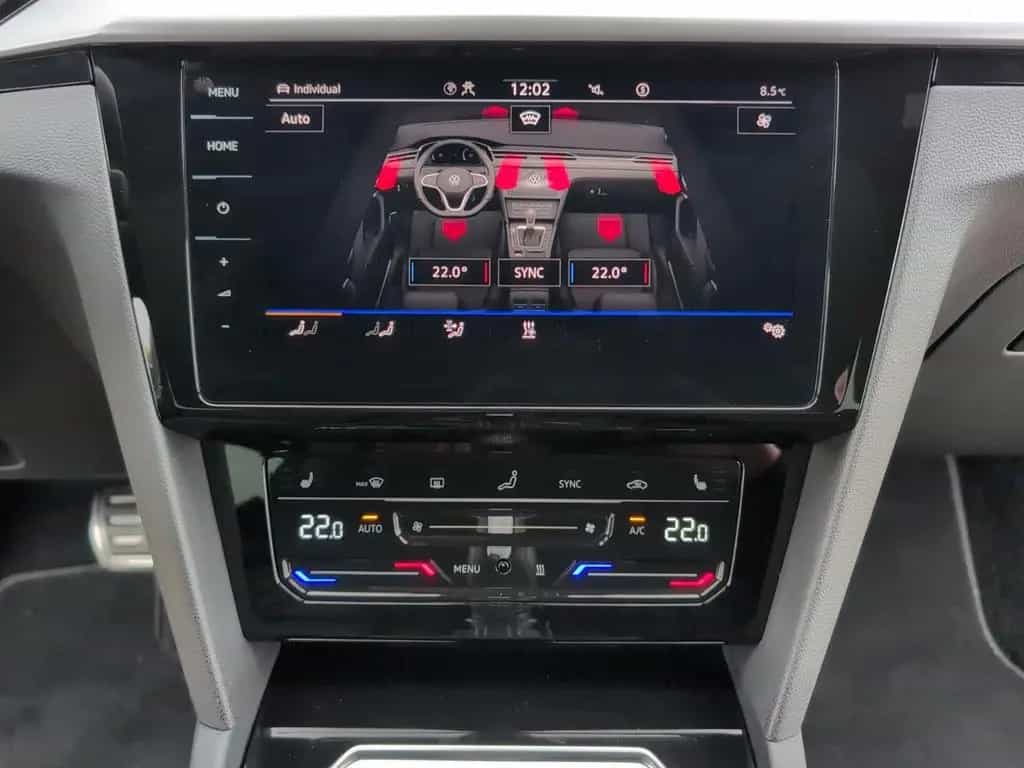 Volkswagen Arteon 4M R-LINE AHK PANO NAPPA IQ 19" StHzg H&K 10/2021-photo-39