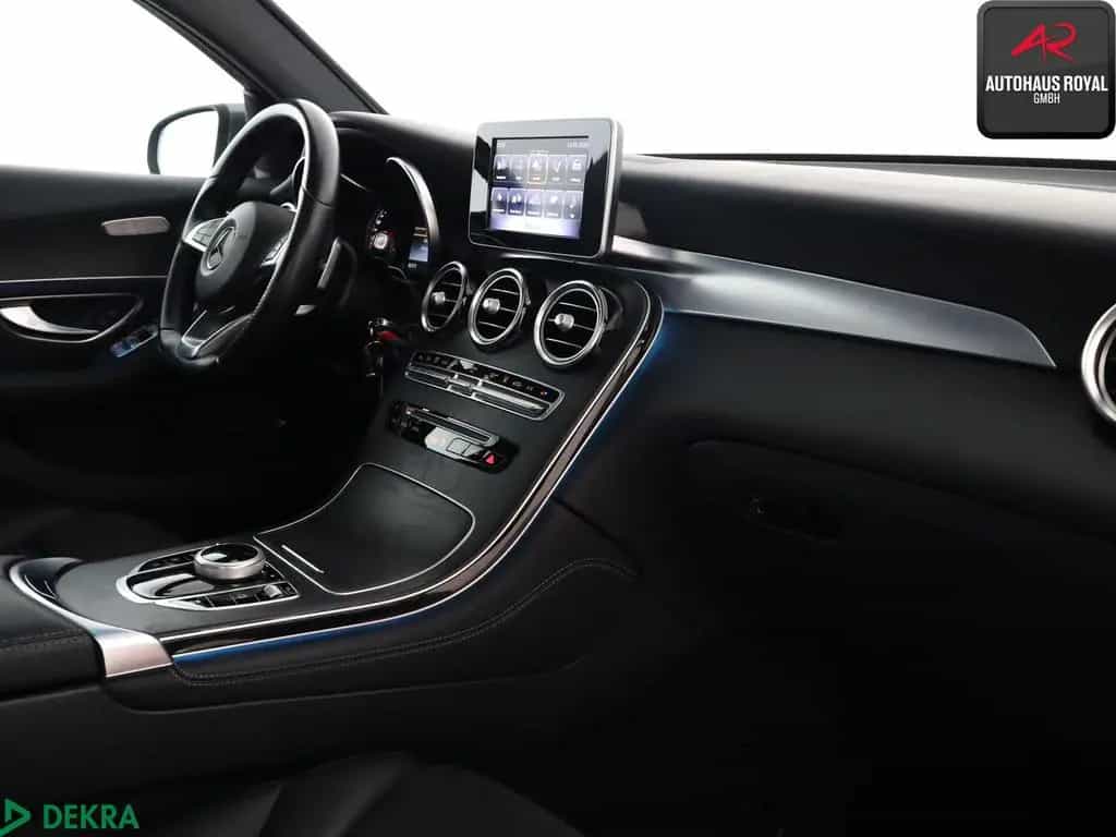 Mercedes-Benz GLC-Class 250 4M Coupe 3x AMG GLASDACH,AIRMATIC,DISTRO 01/2018-photo-9