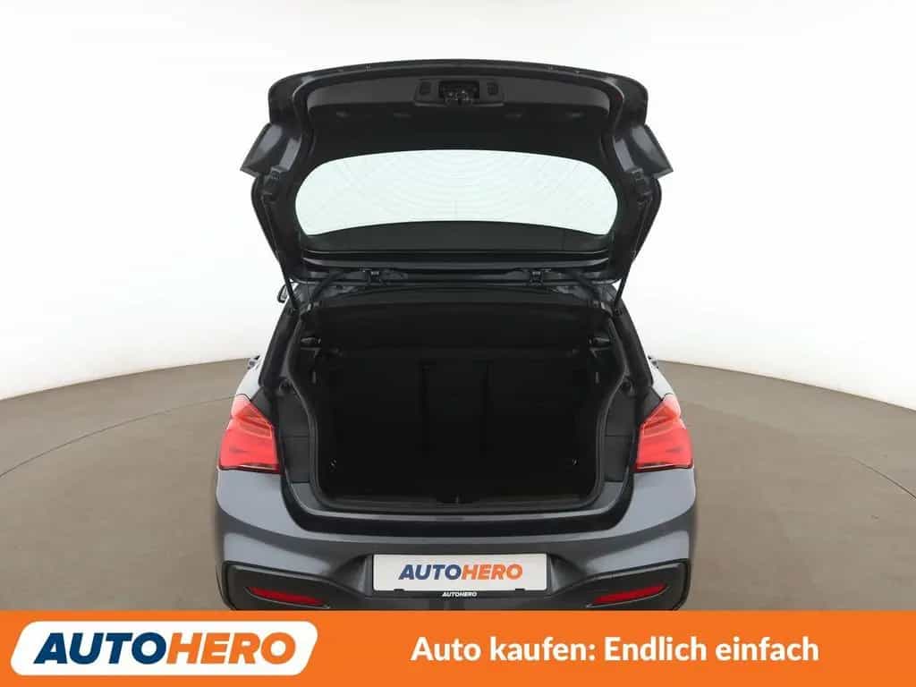 BMW 1 Series 120i M Sport Aut.*NAVI*LED*PDC*SHZ*TEMPO* 12/2017-photo-16