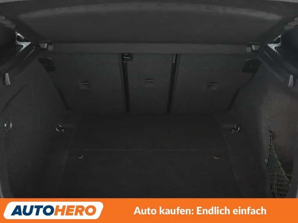 BMW 1 Series 120i M Sport Aut.*NAVI*LED*PDC*SHZ*TEMPO* 12/2017-photo-17
