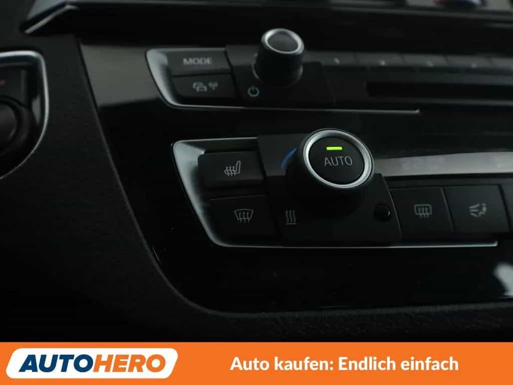 BMW 1 Series 120i M Sport Aut.*NAVI*LED*PDC*SHZ*TEMPO* 12/2017-photo-25