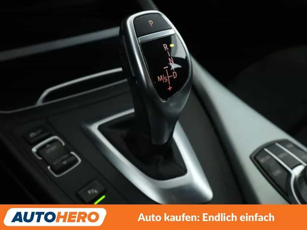 BMW 1 Series 120i M Sport Aut.*NAVI*LED*PDC*SHZ*TEMPO* 12/2017-photo-27