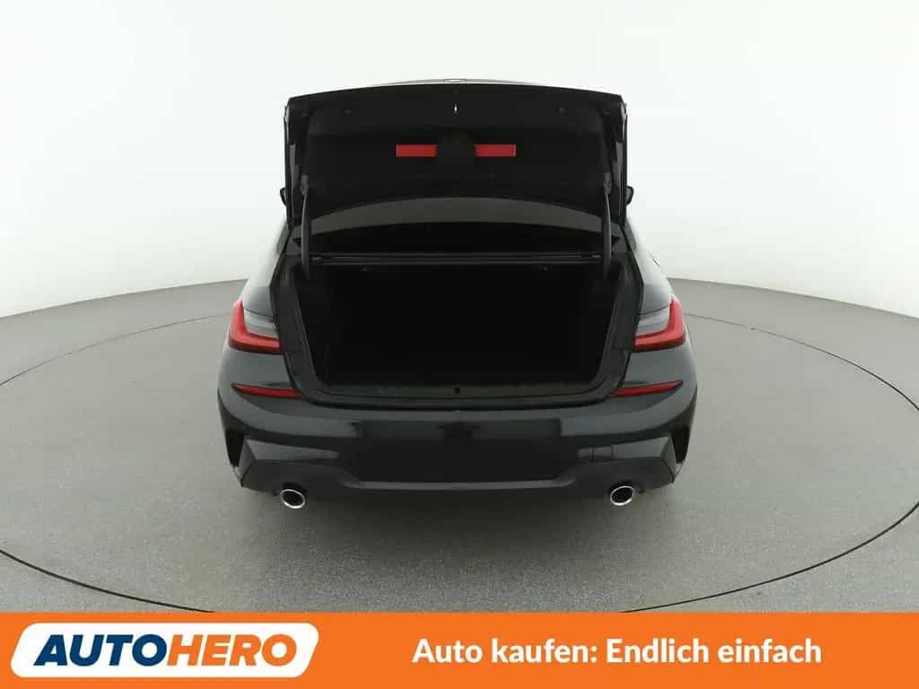 BMW 3 Series 320d xDrive M Sport Aut.*NAVI*LASER*HUD*H&K*CAM* 05/2019-photo-16