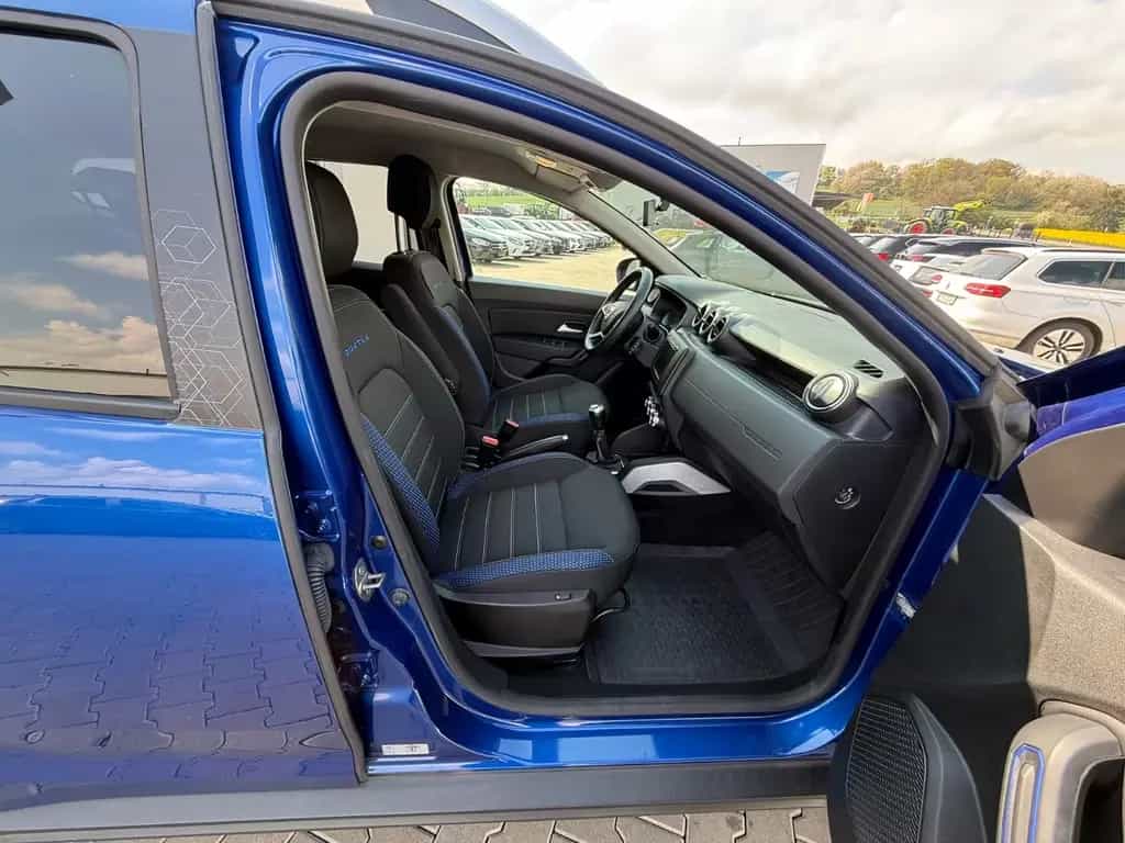 Dacia Duster II Celebration 4WD 05/2021-photo-16