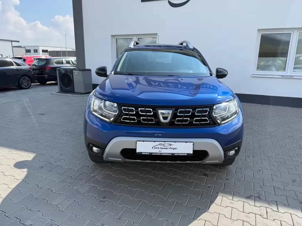 Dacia Duster II Celebration 4WD 05/2021-photo-2