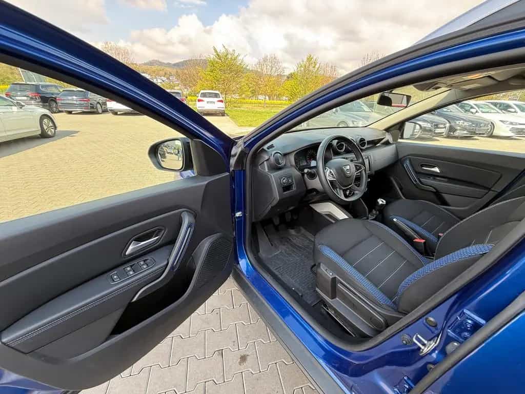 Dacia Duster II Celebration 4WD 05/2021-photo-4