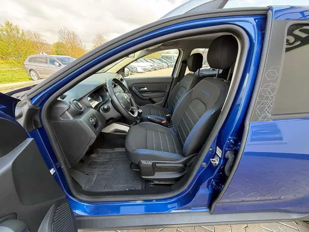 Dacia Duster II Celebration 4WD 05/2021-photo-5