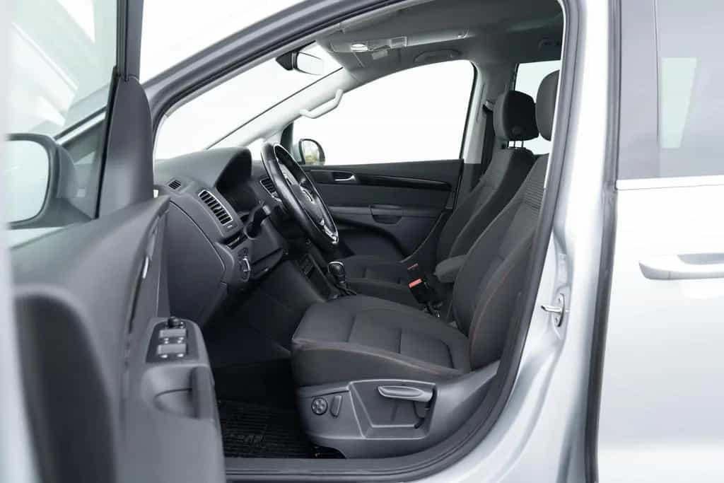 Volkswagen Sharan 1.4 TSI Sound*NAVI*KAMERA*STHZ*AHK*1.HD* 06/2017-photo-10