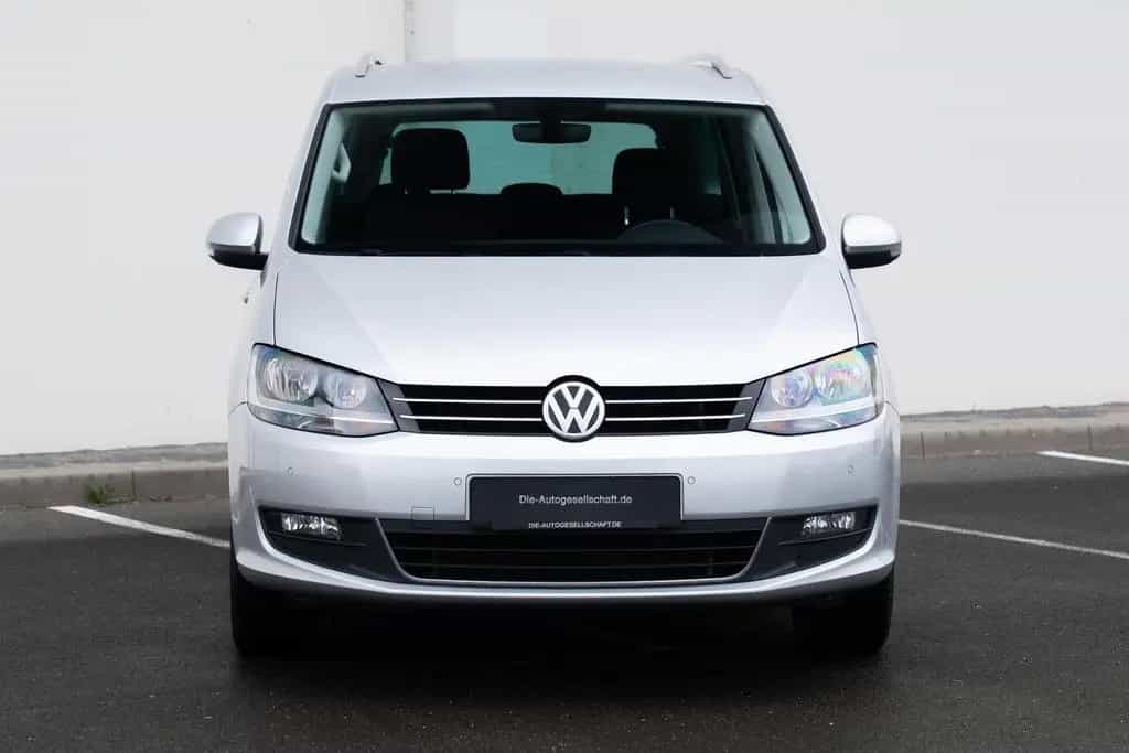 Volkswagen Sharan 1.4 TSI Sound*NAVI*KAMERA*STHZ*AHK*1.HD* 06/2017-photo-4