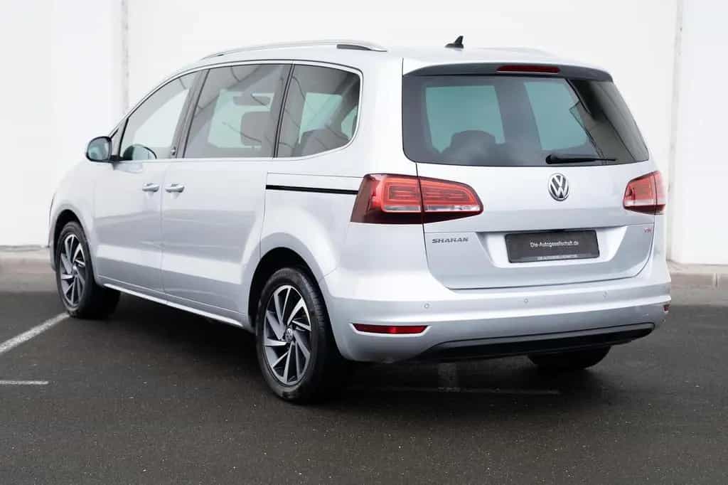 Volkswagen Sharan 1.4 TSI Sound*NAVI*KAMERA*STHZ*AHK*1.HD* 06/2017-photo-8
