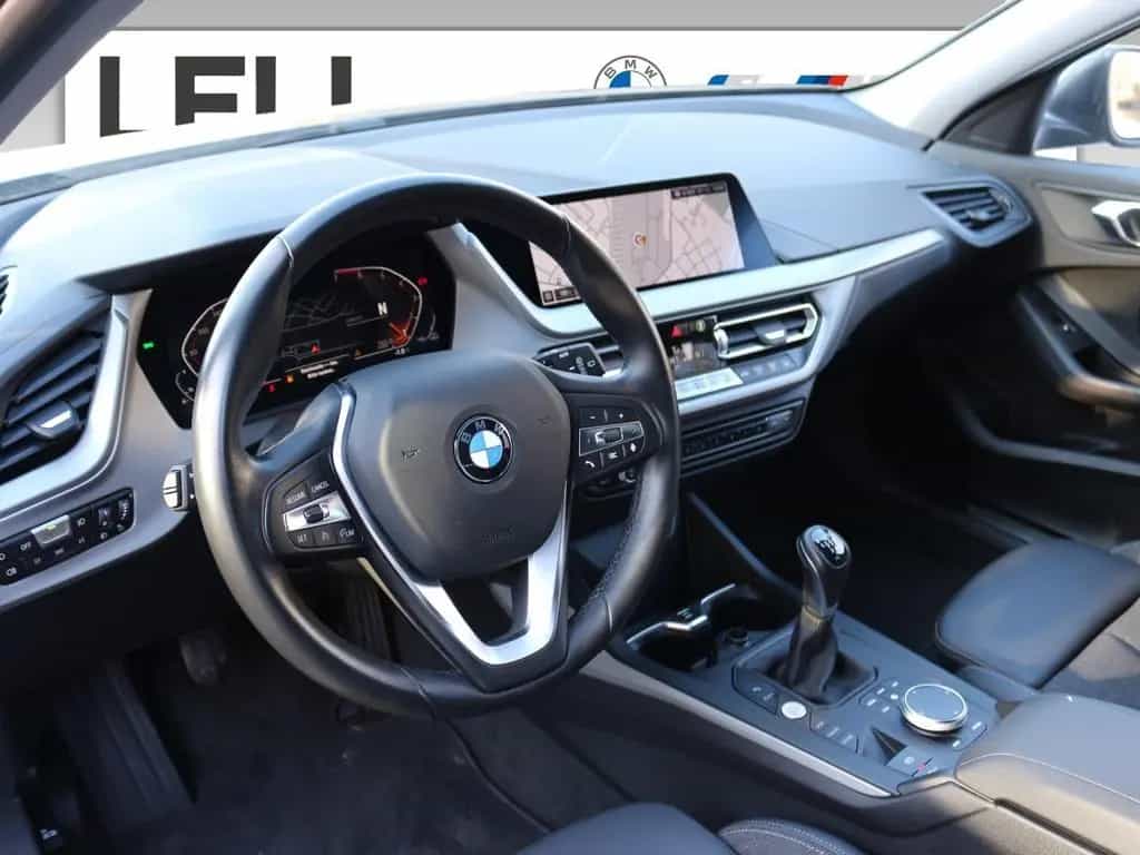BMW 1 Series 118i Hatch Advantage DAB LED WLAN Tempomat Shz 12/2022-photo-4