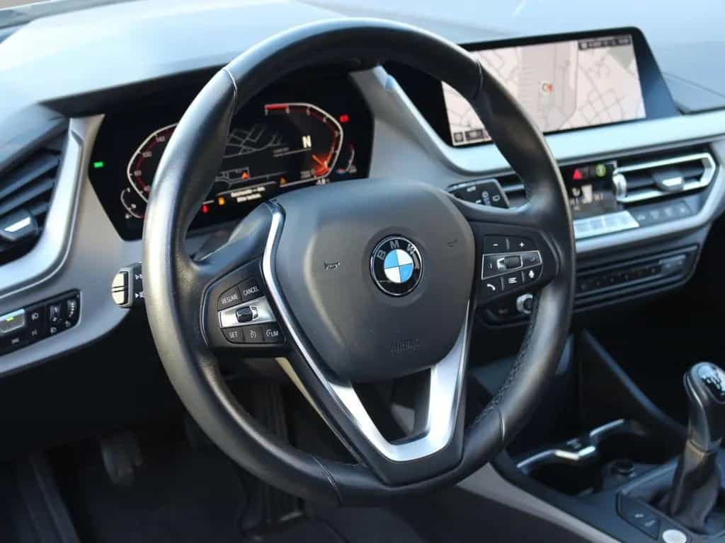 BMW 1 Series 118i Hatch Advantage DAB LED WLAN Tempomat Shz 12/2022-photo-5