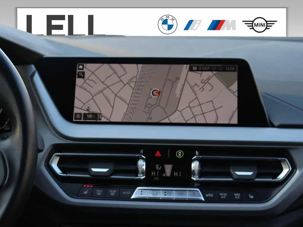 BMW 1 Series 118i Hatch Advantage DAB LED WLAN Tempomat Shz 12/2022-photo-6