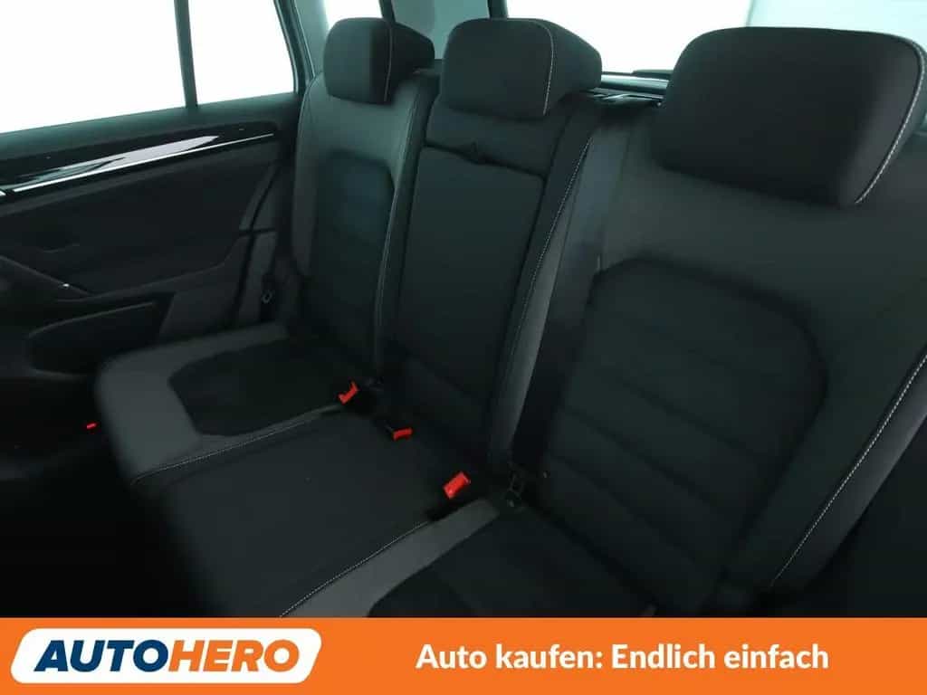 Volkswagen 1.4 TSI Highline BMT Aut.*NAVI*BI-XENON*ACC*PDC* 09/2017-photo-13