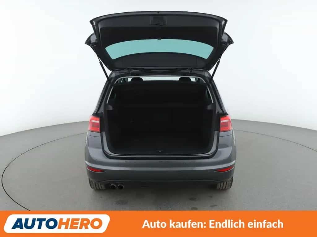 Volkswagen 1.4 TSI Highline BMT Aut.*NAVI*BI-XENON*ACC*PDC* 09/2017-photo-16