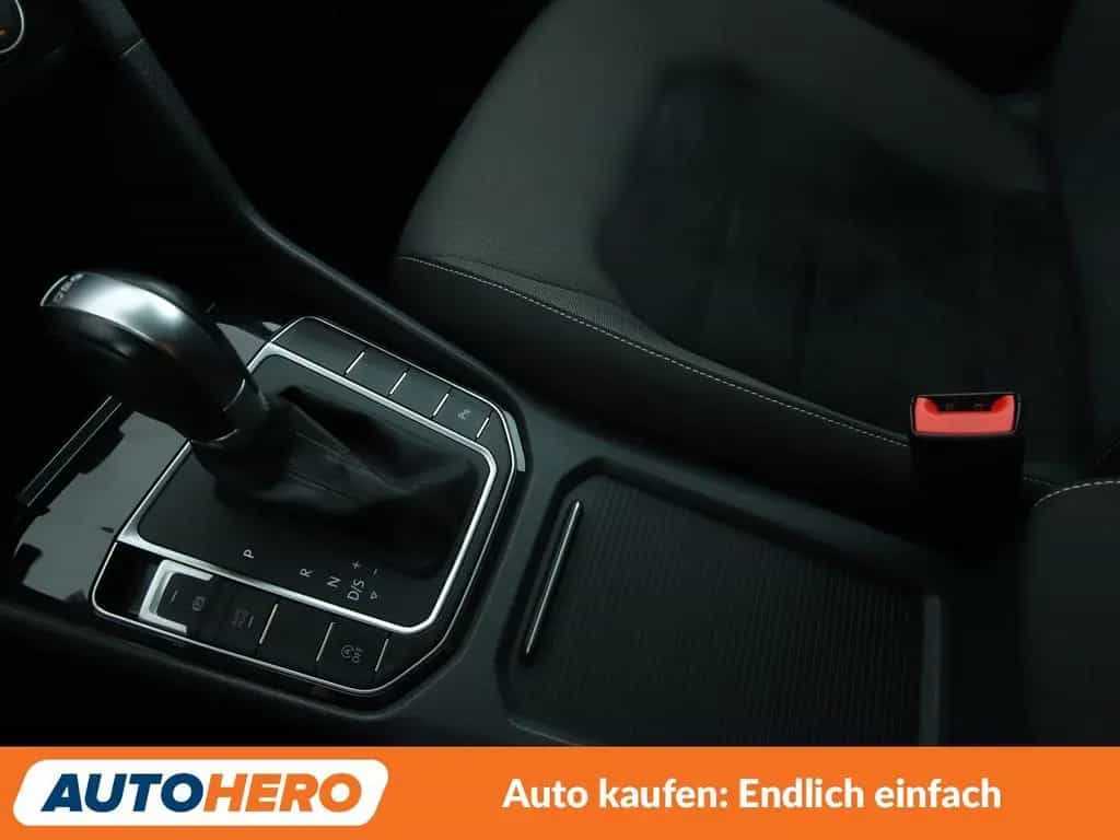 Volkswagen 1.4 TSI Highline BMT Aut.*NAVI*BI-XENON*ACC*PDC* 09/2017-photo-22
