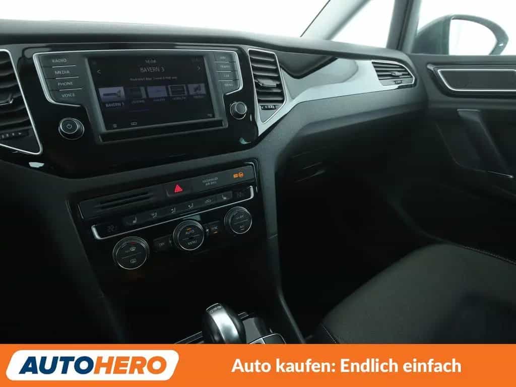 Volkswagen 1.4 TSI Highline BMT Aut.*NAVI*BI-XENON*ACC*PDC* 09/2017-photo-23