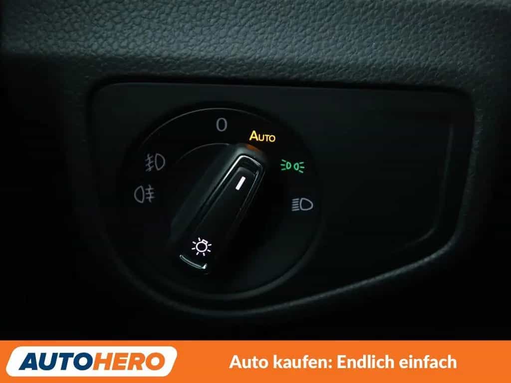 Volkswagen 1.4 TSI Highline BMT Aut.*NAVI*BI-XENON*ACC*PDC* 09/2017-photo-25