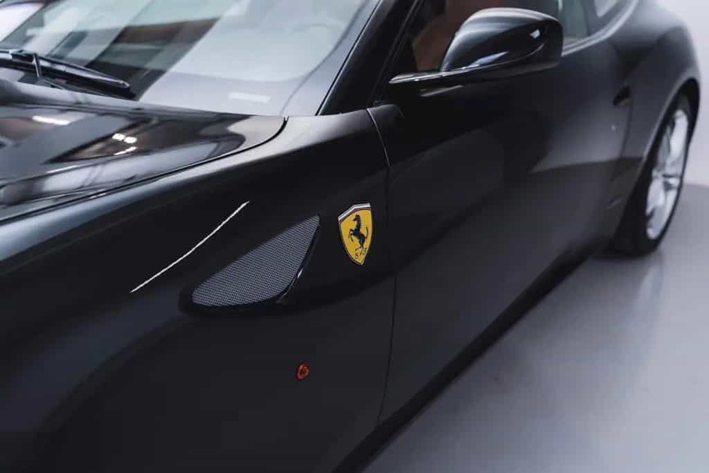 Ferrari FF 6,3 V12 *Nero DS / Cuoio / Diamond* 09/2012-photo-13