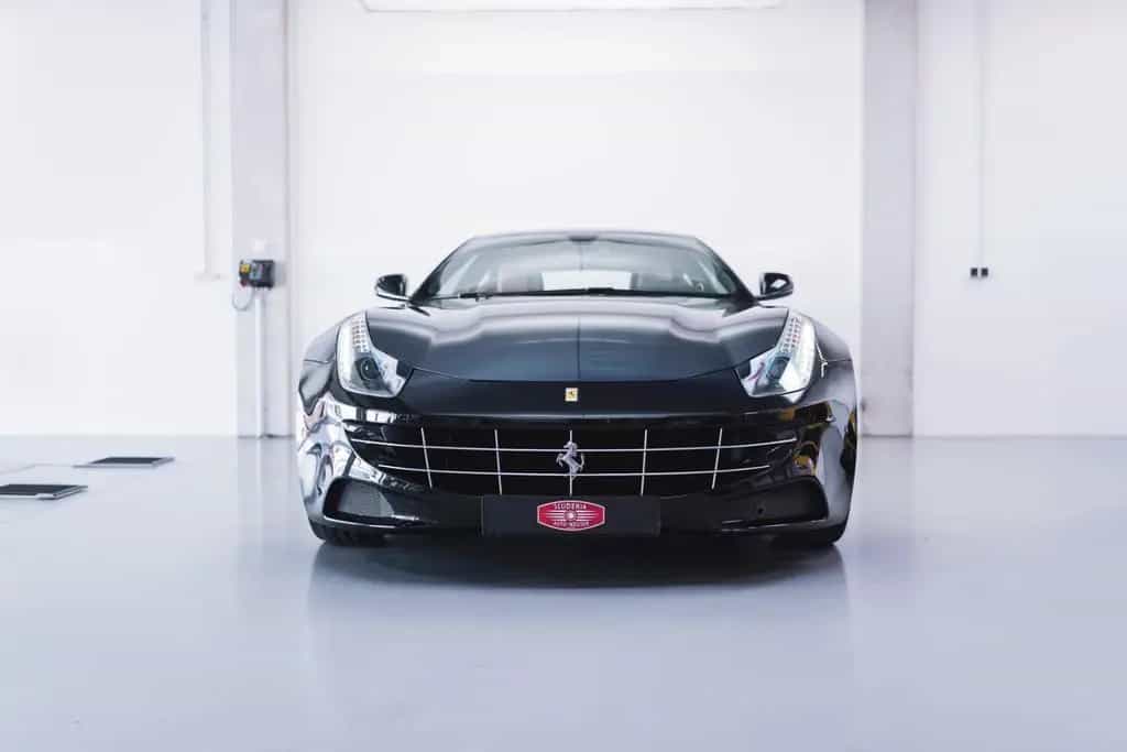 Ferrari FF 6,3 V12 *Nero DS / Cuoio / Diamond* 09/2012-photo-2