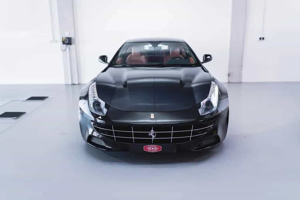 Ferrari FF 6,3 V12 *Nero DS / Cuoio / Diamond* 09/2012-photo-3
