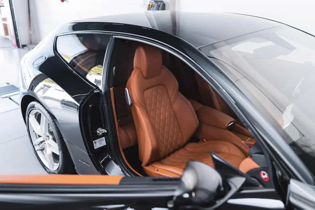 Ferrari FF 6,3 V12 *Nero DS / Cuoio / Diamond* 09/2012-photo-34