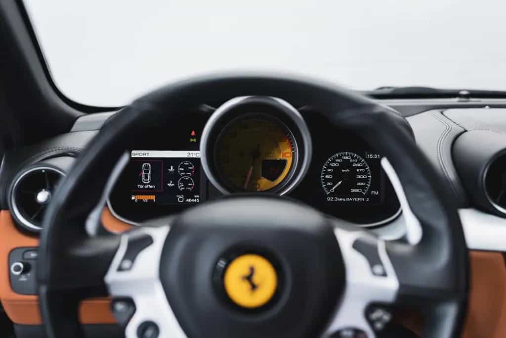 Ferrari FF 6,3 V12 *Nero DS / Cuoio / Diamond* 09/2012-photo-40
