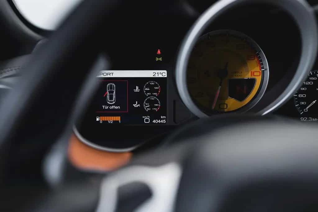 Ferrari FF 6,3 V12 *Nero DS / Cuoio / Diamond* 09/2012-photo-41