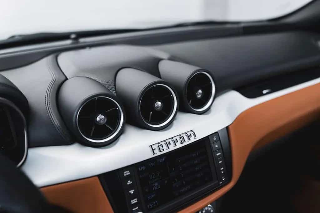 Ferrari FF 6,3 V12 *Nero DS / Cuoio / Diamond* 09/2012-photo-43