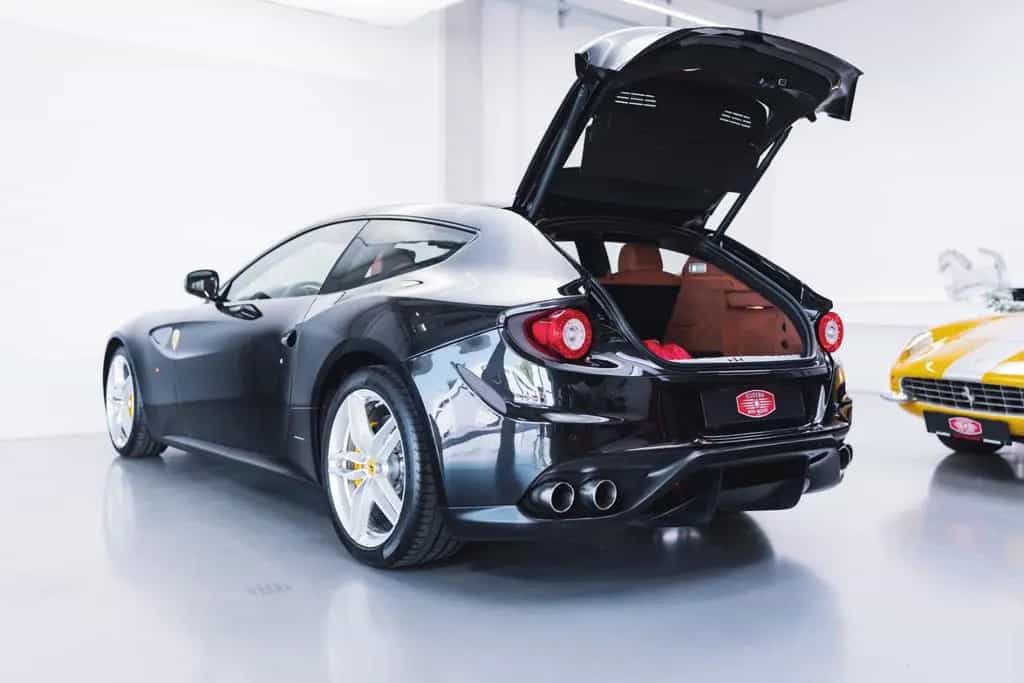 Ferrari FF 6,3 V12 *Nero DS / Cuoio / Diamond* 09/2012-photo-47