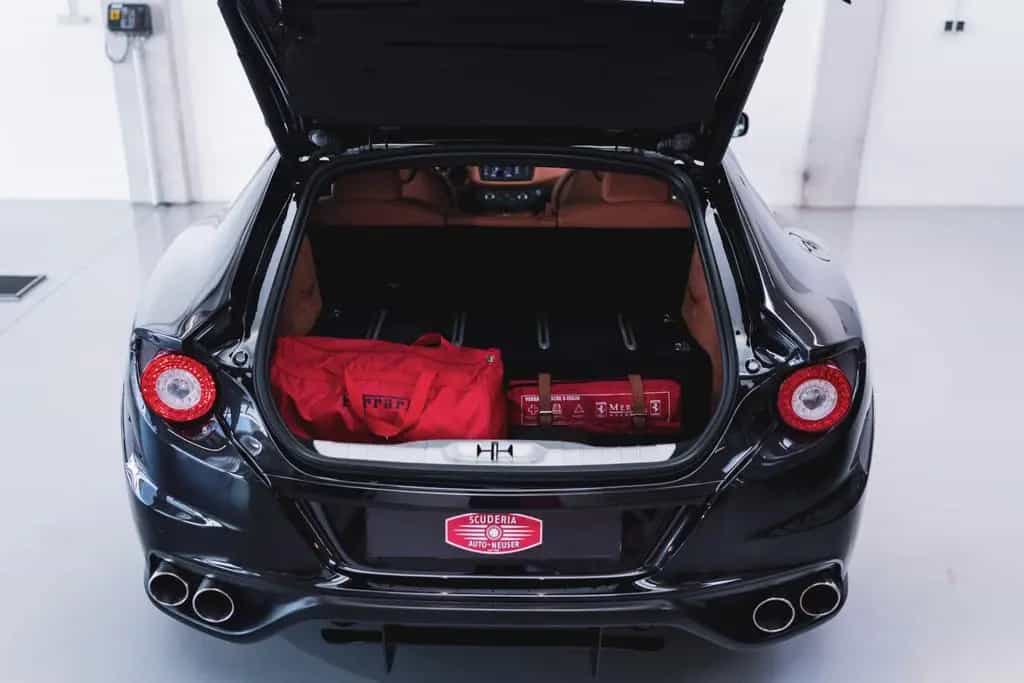 Ferrari FF 6,3 V12 *Nero DS / Cuoio / Diamond* 09/2012-photo-48