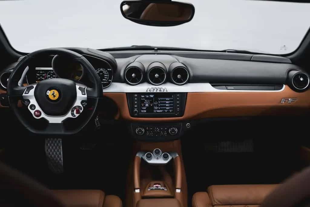 Ferrari FF 6,3 V12 *Nero DS / Cuoio / Diamond* 09/2012-photo-49