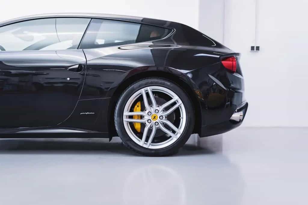 Ferrari FF 6,3 V12 *Nero DS / Cuoio / Diamond* 09/2012-photo-6