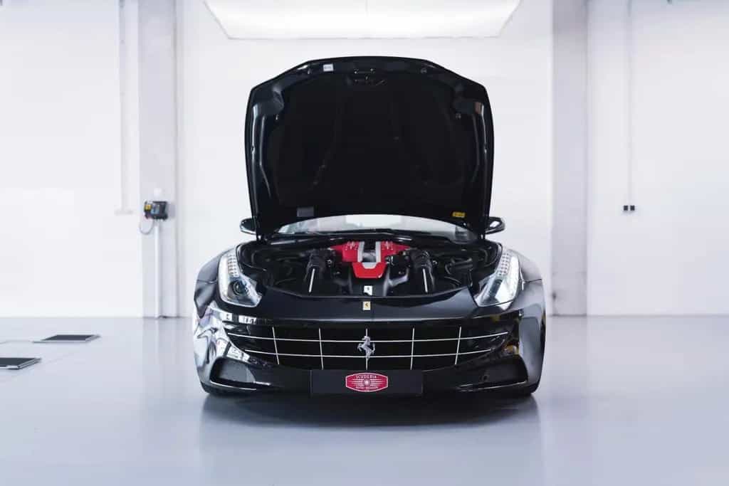 Ferrari FF 6,3 V12 *Nero DS / Cuoio / Diamond* 09/2012-photo-8