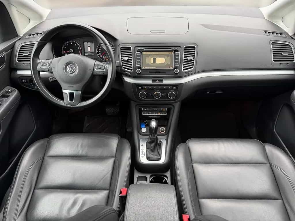 Volkswagen Sharan 2.0 TSI DSG Highline Navi Leder Panorama 01/2014-photo-11