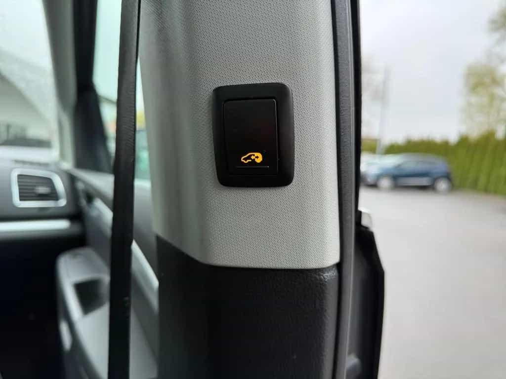 Volkswagen Sharan 2.0 TSI DSG Highline Navi Leder Panorama 01/2014-photo-17