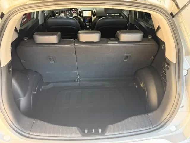 Ssangyong Tivoli 1.6 e-XDi SAPPHIRE 2WD,LEDER,NAVI,AHK 10/2015-photo-16