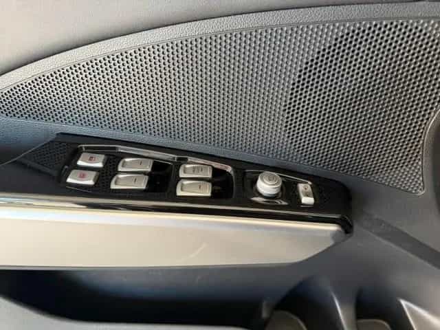 Ssangyong Tivoli 1.6 e-XDi SAPPHIRE 2WD,LEDER,NAVI,AHK 10/2015-photo-20
