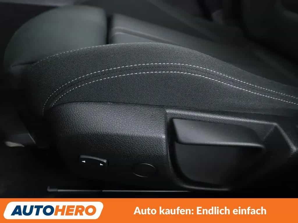 BMW 1 Series 118i Sport Line Aut.*NAV*LED*TEMP*PDC*SHZ* 02/2016-photo-25