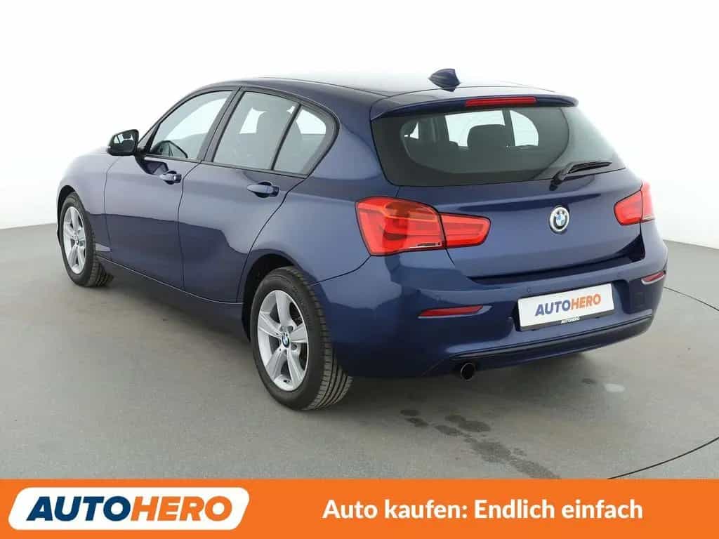 BMW 1 Series 118i Sport Line Aut.*NAV*LED*TEMP*PDC*SHZ* 02/2016-photo-3