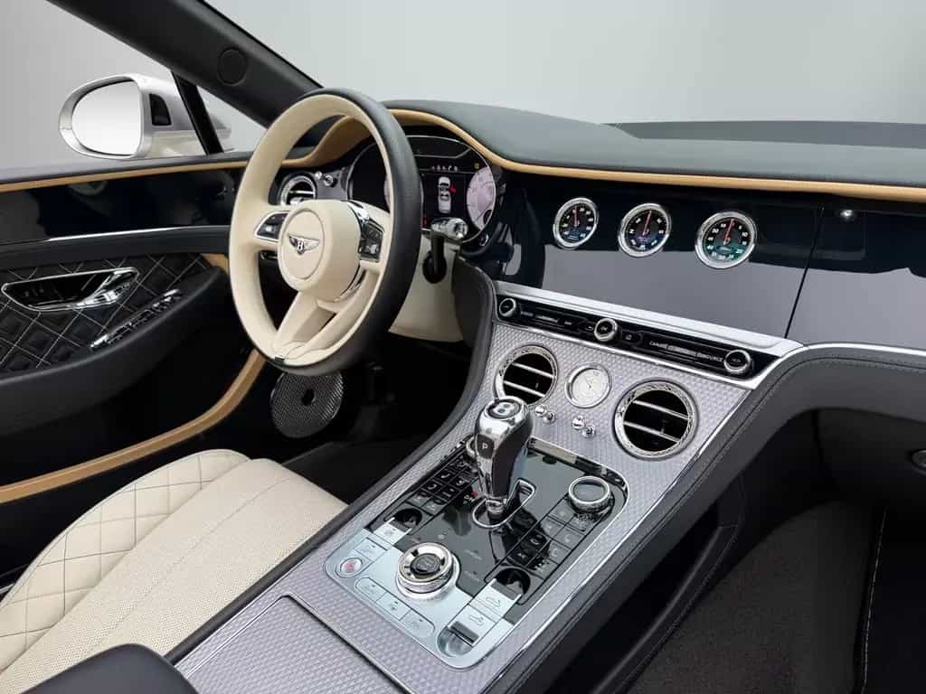 Bentley Continental GTC V8 MULLINER EDITION 06/2022-photo-24